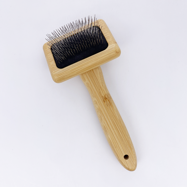 Brosse pour macramé