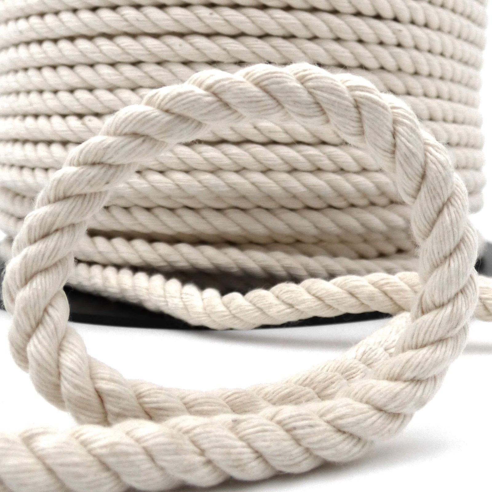 Corde nylon 6 mm - noire - 100 m - cordon polyamide tressé Corde nylon 6 mm - noire - 100 m - cordon polyamide tressé