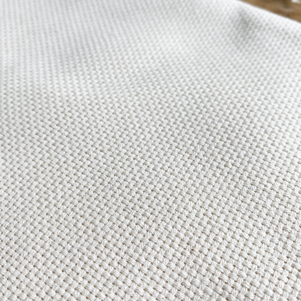 Toile à broder punch needle