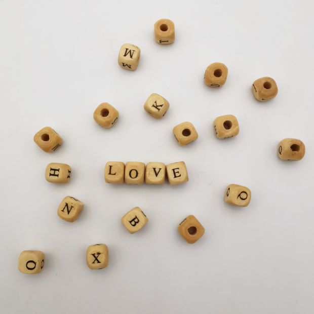 Lot Perles Alphabet en Bois Naturel