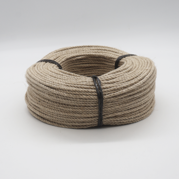 Unpolished hemp rope