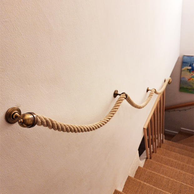 Rope end cap for wall