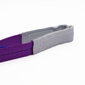 Lifting webbing sling