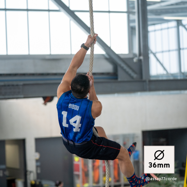 Indoor climbing rope