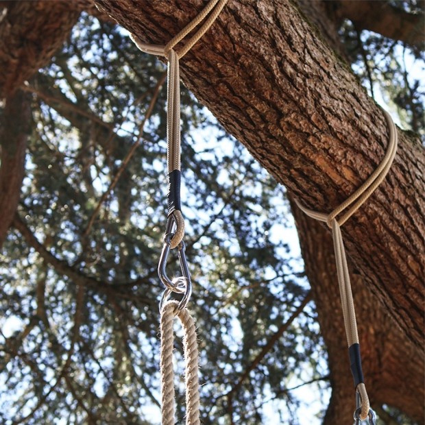Wooden trapeze