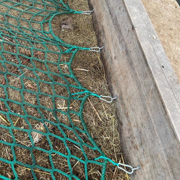 Hay net "Tablecloth" shaped