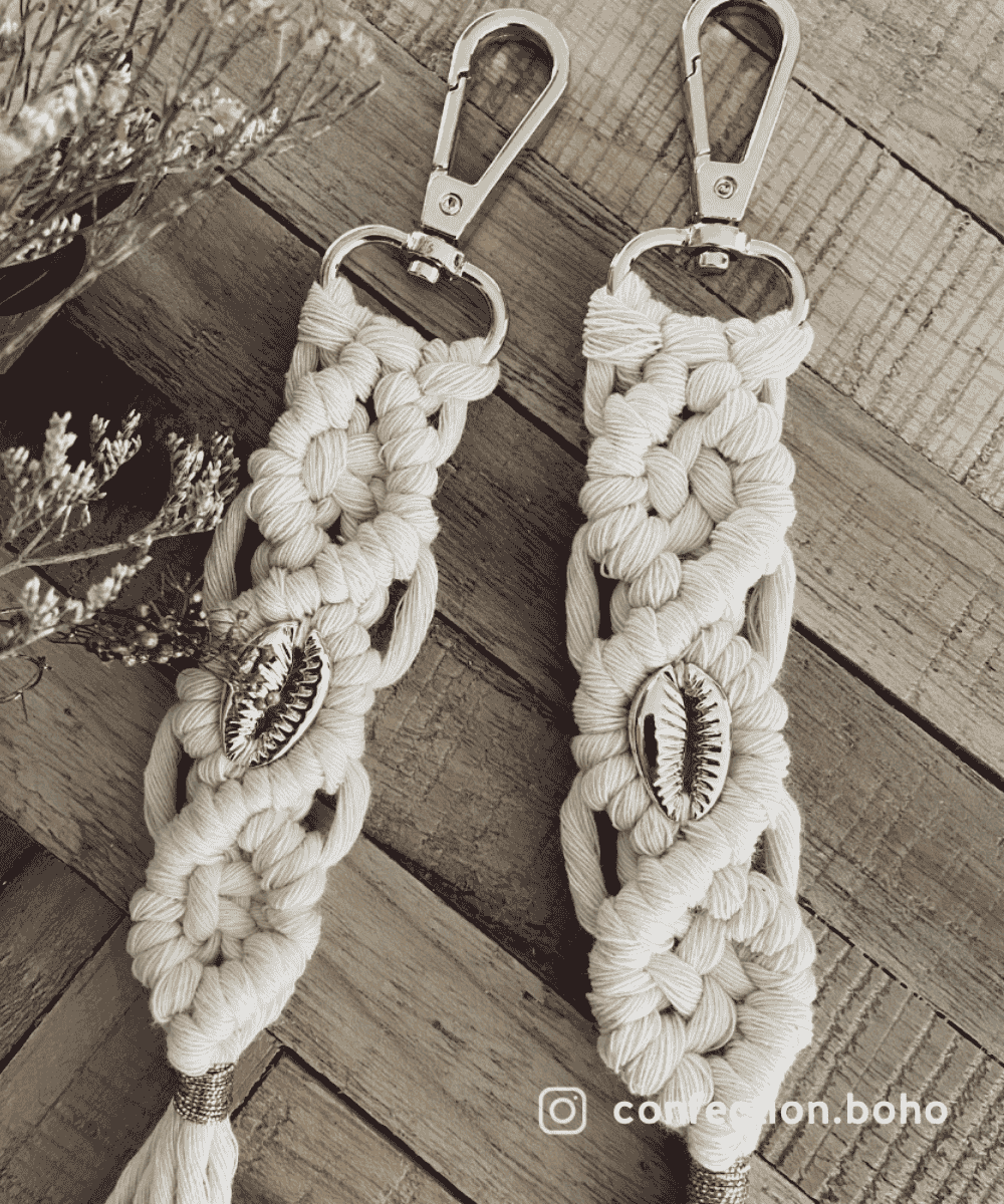 Porte clé macramé et coquillage cauri (collection boho)