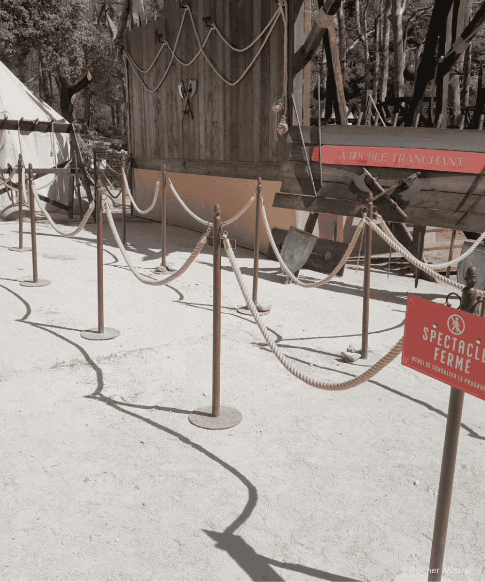 Corde cloture spectacle/parc d'attraction